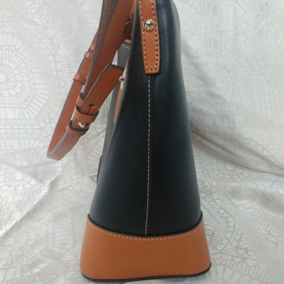 Dooney and Bourke hobo - Picture 4 of 9